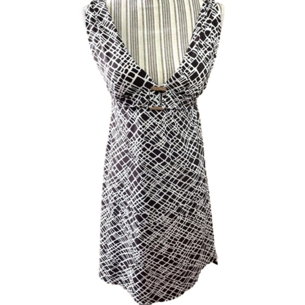 JANTZEN swim dress, no bottoms, size medium, removable soft cups, 33 inches long